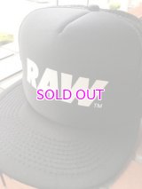 RAW /LOGO MESH TRUCKER SNAPBACK HAT