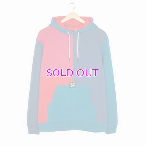 画像1: by Parra  COLORBLOCKED HOODED SWEATER 