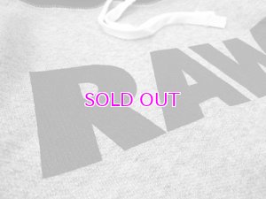 画像3: RAW LOGO TWO TONE HOODIE