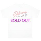 DELICIOUS VINYL HORIZONTAL LOGO 2 TEE