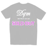 DQM POCKET LOGO TEE