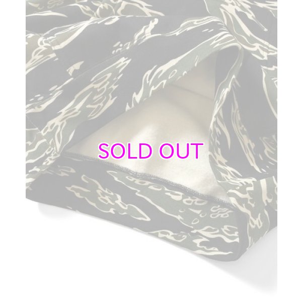 画像6: LFYT / WWE 2020 LF LOGO HOODED SWEATSHIRT  (6)