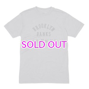 画像: DQM BROOKLYN BANKS TEE