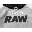 画像2: RAW LOGO TWO TONE HOODIE (2)